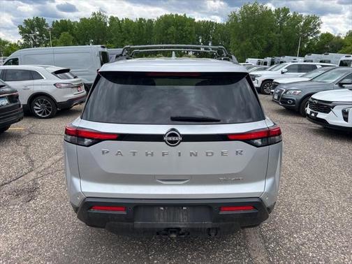 2023 Nissan Pathfinder SV 4WD