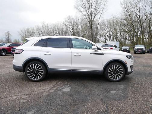2019 Lincoln Nautilus Black Label