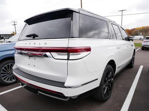 2024 Lincoln Navigator Black Label