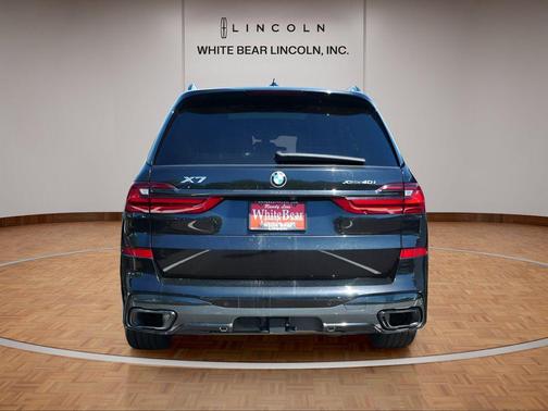 Black Sapphire Metallic 2020 BMW X7 xDrive40i