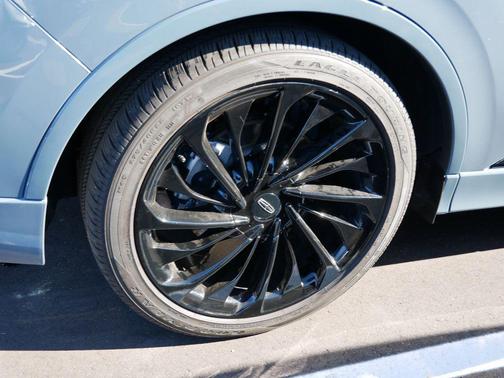 Blue Metallic 2025 Lincoln Aviator Reserve AWD