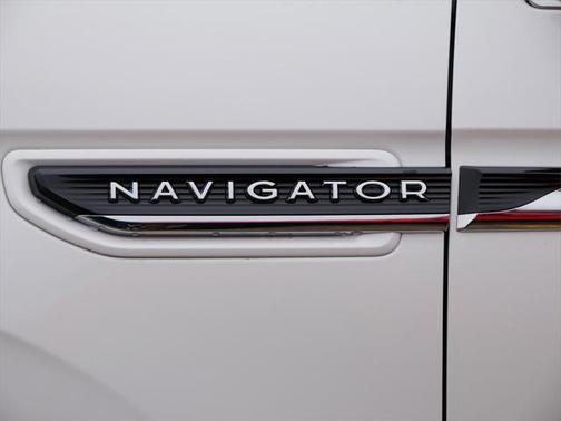 2024 Lincoln Navigator Black Label