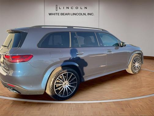 2025 Mercedes-Benz GLS 450 4MATIC
