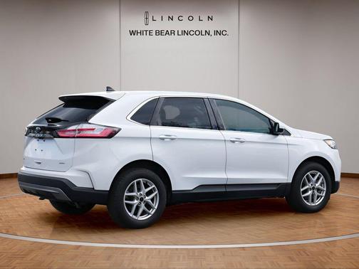 Oxford White 2024 Ford Edge SEL