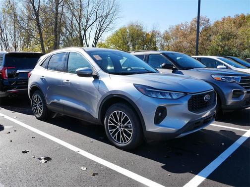 2024 Ford Escape PHEV SE