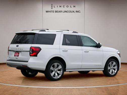 Star White Metallic Tri-Coat 2024 Ford Expedition Platinum