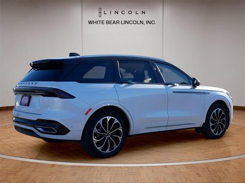 2024 Lincoln Nautilus Reserve