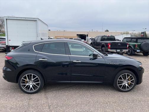2022 Maserati Levante Modena