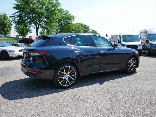 2022 Maserati Levante Modena
