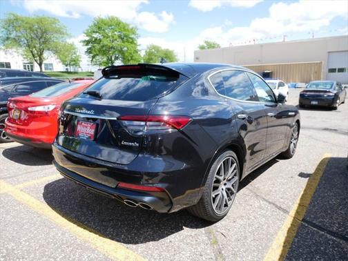 2022 Maserati Levante Modena
