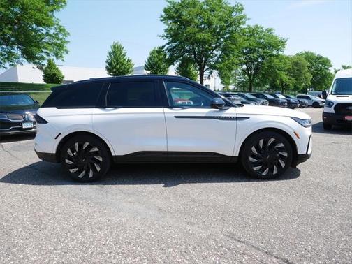 2024 Lincoln Nautilus Reserve