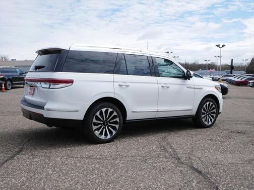 2023 Lincoln Navigator Reserve