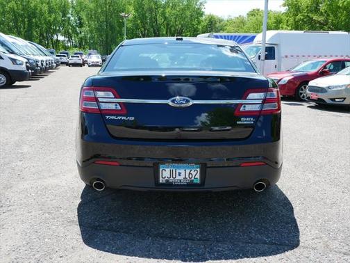 2018 Ford Taurus SEL