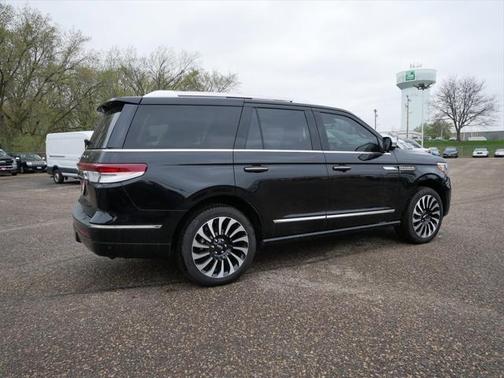 2024 Lincoln Navigator Black Label