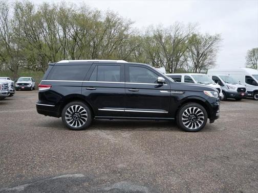 2024 Lincoln Navigator Black Label