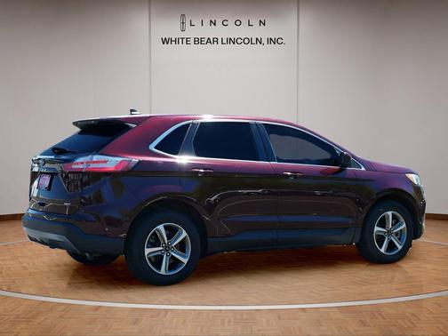 Burgundy Velvet Metallic Tinted Clearcoat 2024 Ford Edge SEL