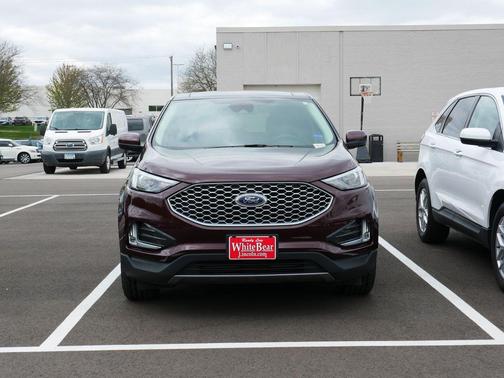 Burgundy Velvet Metallic Tinted Clearcoat 2024 Ford Edge SEL