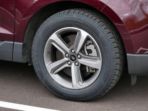 Burgundy Velvet Metallic Tinted Clearcoat 2024 Ford Edge SEL
