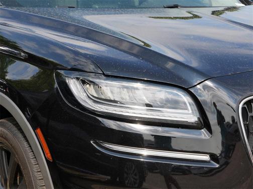 Infinite Black Metallic Clearcoat 2023 Lincoln Nautilus Reserve