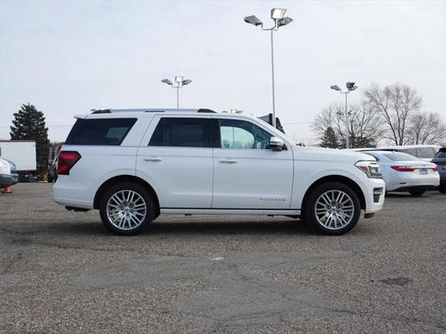 2024 Ford Expedition Platinum