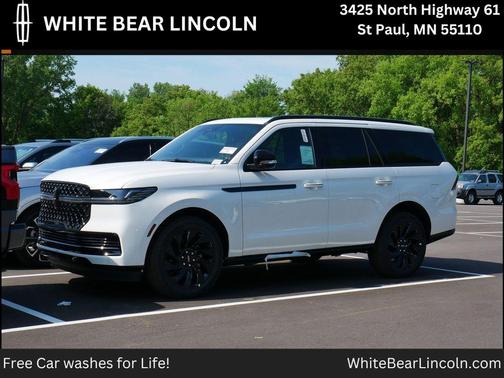 Pristine White Metallic Tri-Coat 2026 Lincoln Navigator Reserve