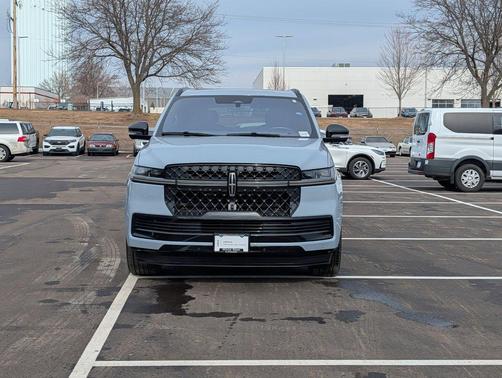 2025 Lincoln Navigator Reserve