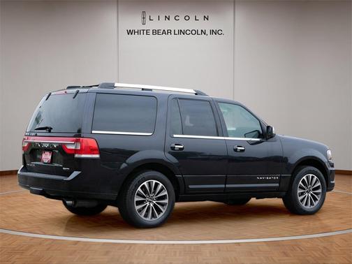 2015 Lincoln Navigator Base