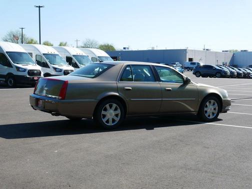Radiant Bronze 2007 Cadillac DTS Luxury
