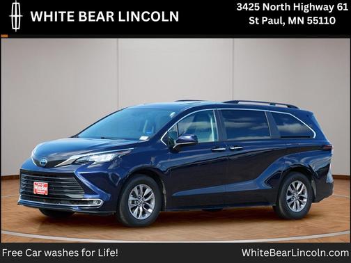 2023 Toyota Sienna XLE 7 Passenger