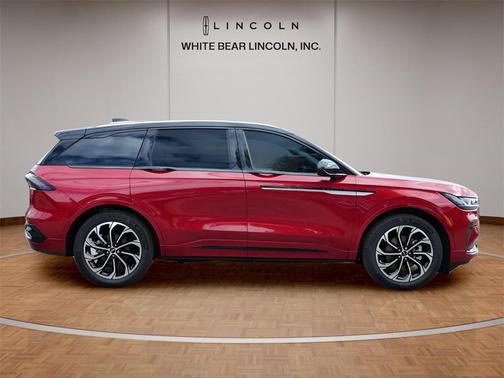 2025 Lincoln Nautilus Reserve