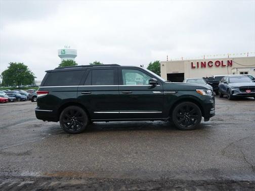 2022 Lincoln Navigator Black Label