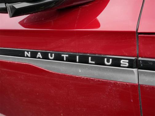 2024 Lincoln Nautilus Reserve