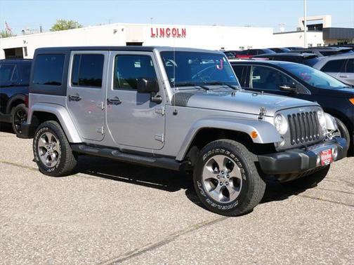 2017 Jeep Wrangler Unlimited Sahara
