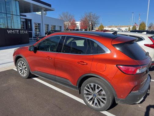 2020 Ford Escape Titanium