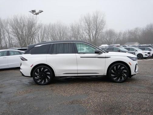 2024 Lincoln Nautilus Black Label