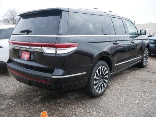 2022 Lincoln Navigator Black Label