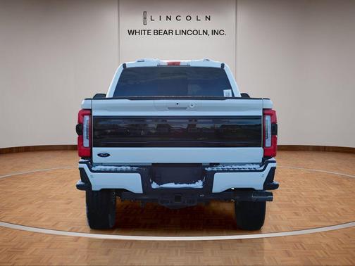 2025 Ford F-250 Platinum