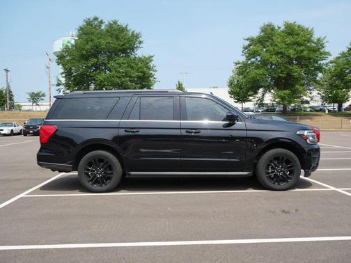 Agate Black Metallic 2024 Ford Expedition Max XLT