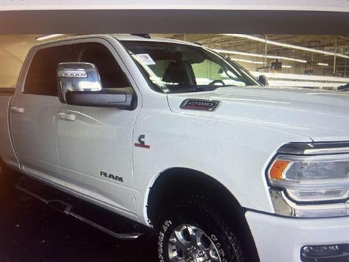 Bright White Clearcoat 2024 RAM 2500 Laramie Crew Cab 4x4 6'4' Box