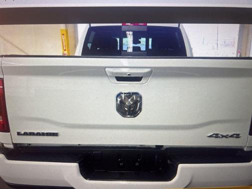 Bright White Clearcoat 2024 RAM 2500 Laramie Crew Cab 4x4 6'4' Box