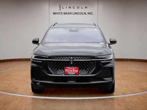 Black Metallic 2025 Lincoln Nautilus Reserve