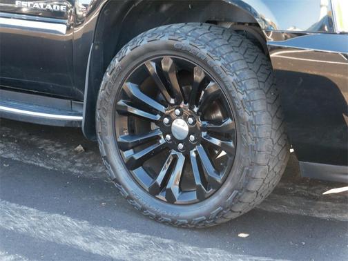 2013 Cadillac Escalade Luxury
