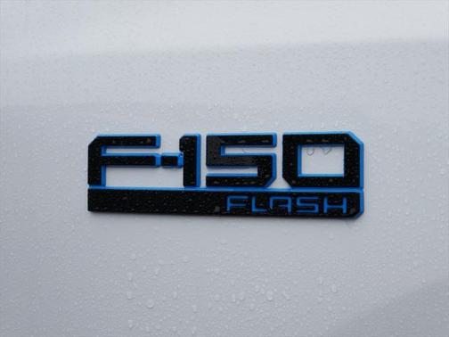 2024 Ford F-150 Lightning Flash