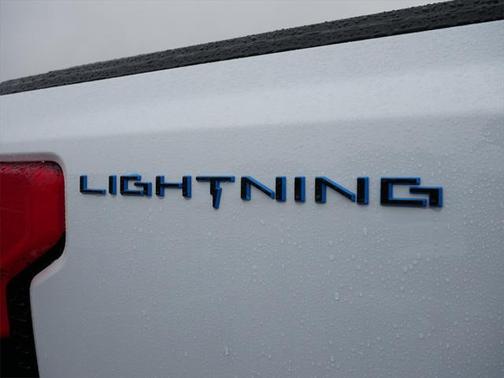 2024 Ford F-150 Lightning Flash