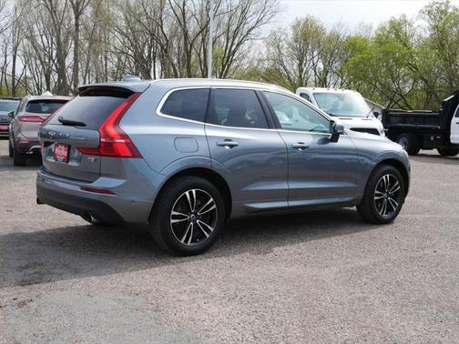 2019 Volvo XC60 T5 Momentum