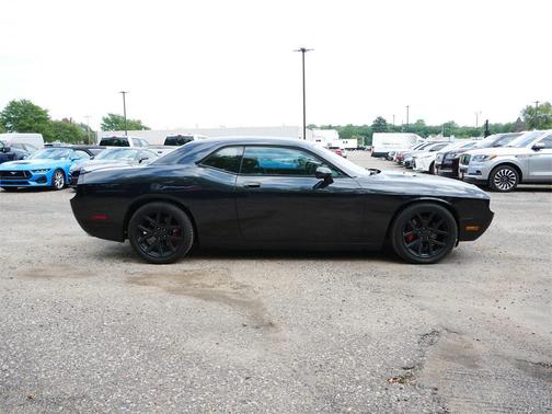 2010 Dodge Challenger SRT8