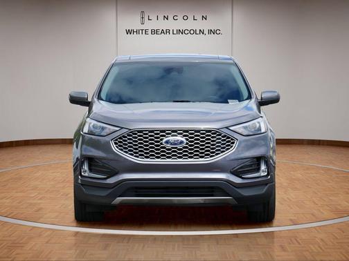 Carbonized Gray Metallic 2024 Ford Edge SEL
