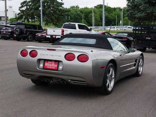 Light Pewter Metallic 2001 Chevrolet Corvette Base
