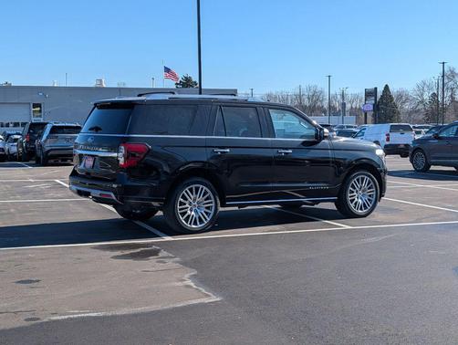 2023 Ford Expedition Platinum