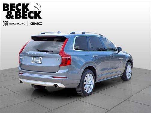 2018 Volvo XC90 T5 Momentum